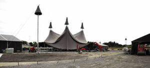 Vue du chapiteau en montage - Photo © Guillaume Perret