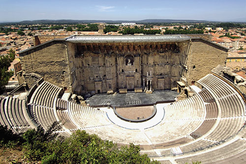 Vue générale du Théâtre antique d’Orange - Photo © CHOR
