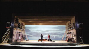 Un nid pour quoi faire d'Olivier Cadiot, mise en scène Ludovic Lagarde, spectacle créé au Festival d’Avignon 2010, Gymnase Gérard Philipe - Photo x