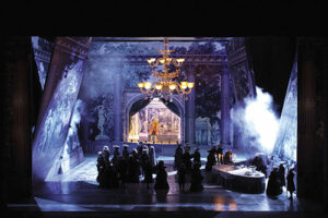 Andrea Chénier d’Umberto Giordano, décors Carlo Centolavigna, Acte 1 - 26 - Opéra national de Paris - Photo © Christophe Pelé/ ONP